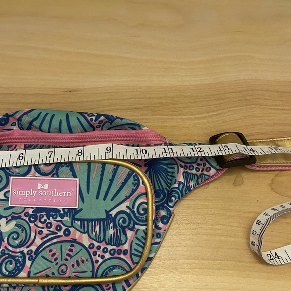 Simply Southern Fanny pack - Picture 3 of 11